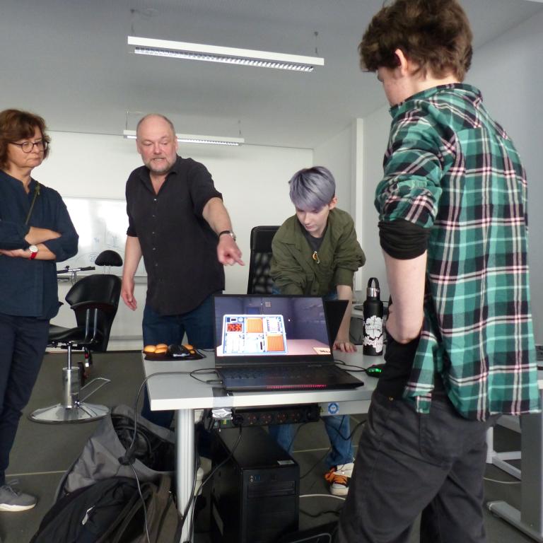 Halbzeit im Projekt Escape Cubes